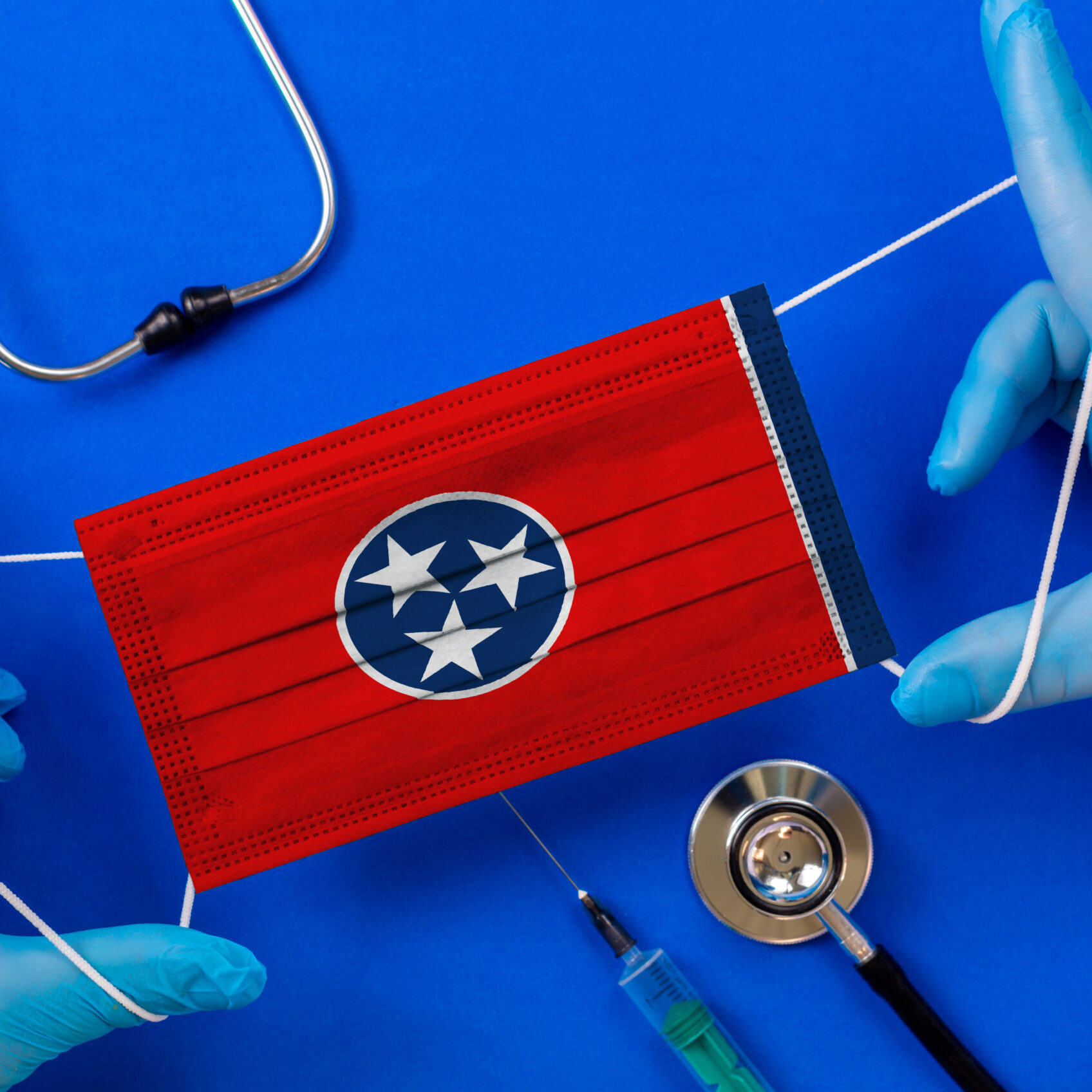 Medical,Mask,With,The,Flag,Of,Tennessee,In,The,Hands